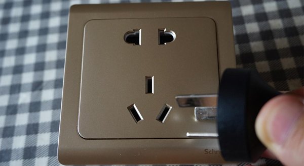 產(chǎn)品測評(píng)：施耐德電氣Vogue輕逸系列開關(guān)插座