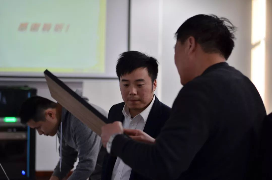品牌大事|共創未來 2018巨峰板材優秀經銷商戰略研討會