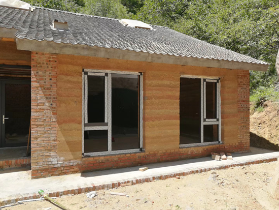 農村自建房封窗戶安裝斷橋鋁門窗，便宜又安全 