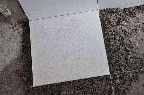 裝修知識：瓷磚的鋪貼方式，選擇對的把家裝修好