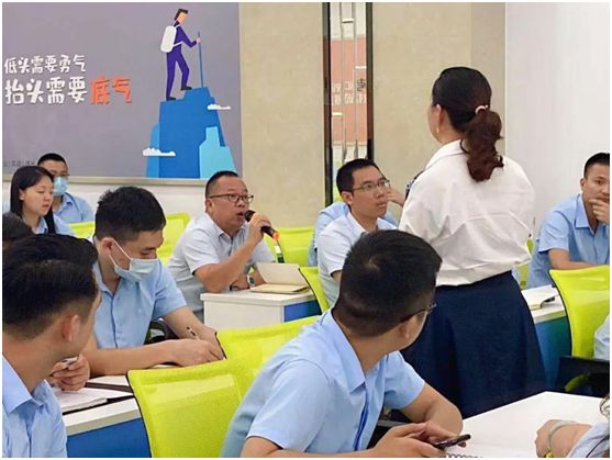 億固瓷磚膠 攜手眾成名品陶瓷集團舉行應用技術(shù)研討會