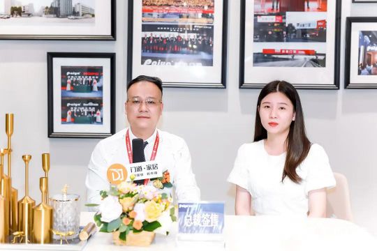 人氣爆棚超震撼!!派雅門(mén)窗攜“至臻新品”驚艷建博會(huì)！ 