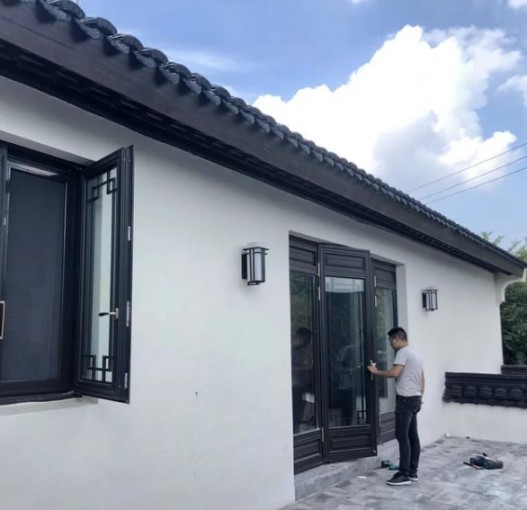 保證生活品質(zhì)，如何選擇自己滿意的復(fù)古鋁合金門(mén)窗