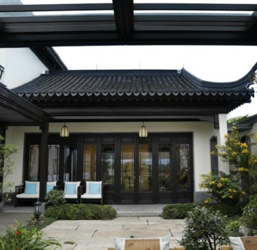 保證生活品質(zhì)，如何選擇自己滿意的復(fù)古鋁合金門(mén)窗
